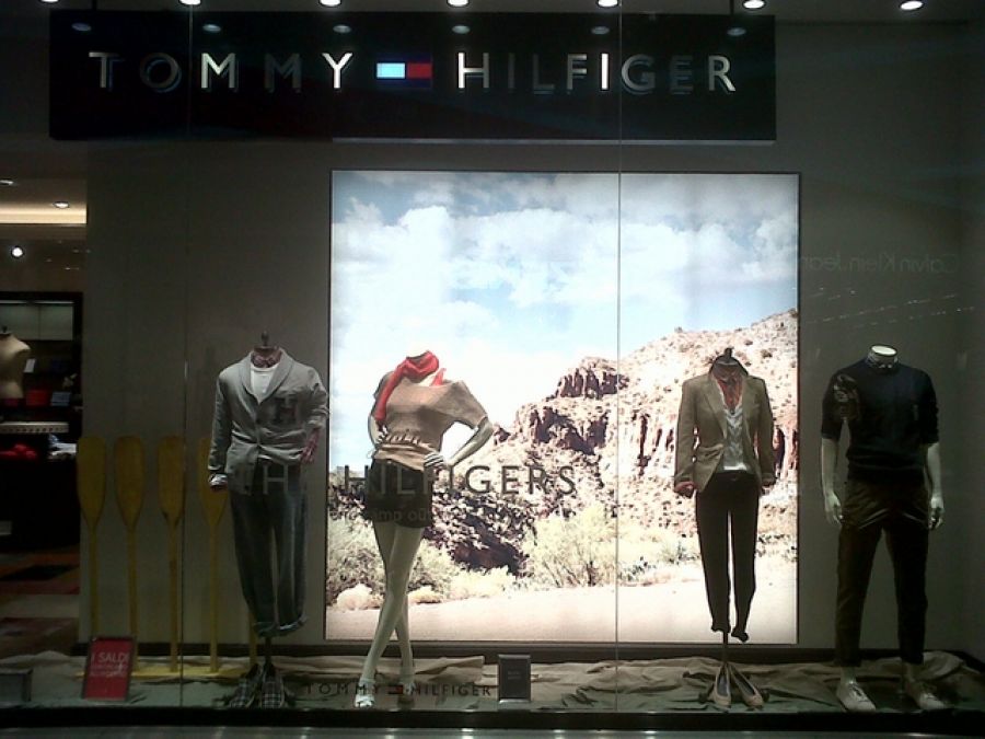 Punto Vendita Tommy Hilfiger, Galleria Borromea Shopping Center, Peschiera Borromeo